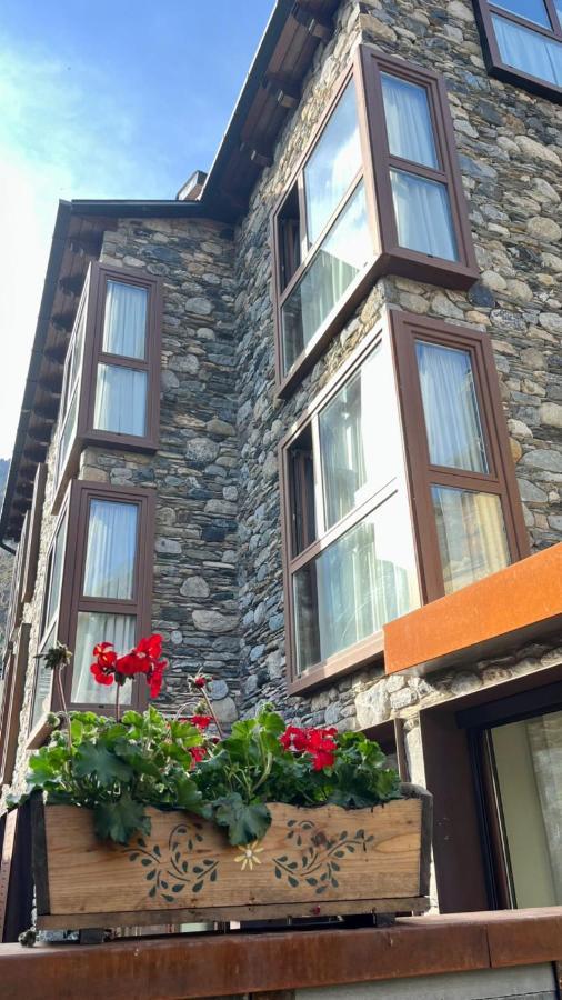Hotel Boutique La Neu Benasque Eksteriør billede